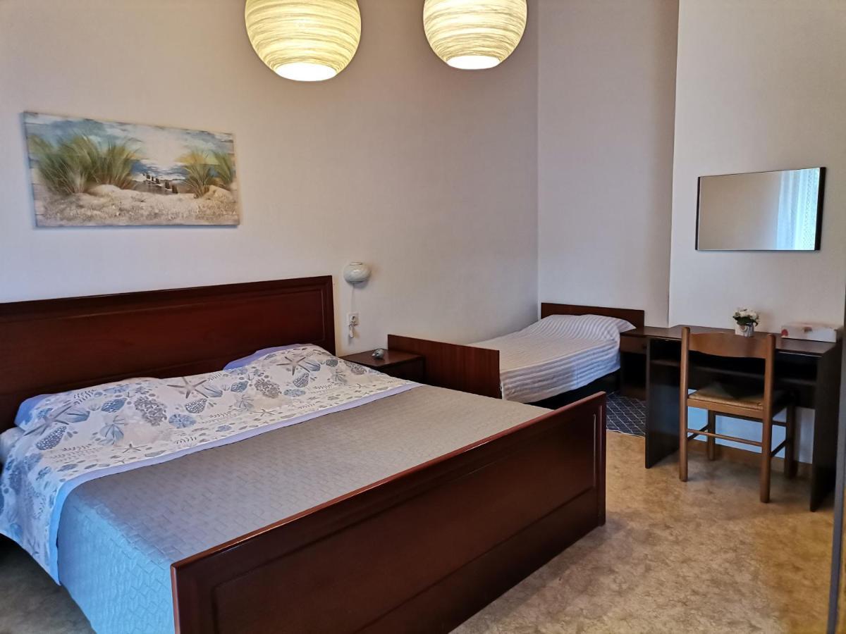 Apartment Studio Zvonka Zambratija  Buitenkant foto